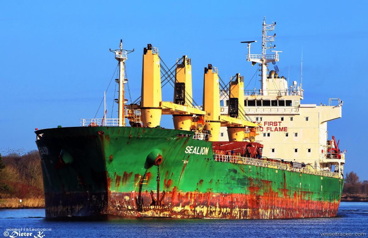 Sealion - Bulk Carrier vessel registered in Marshall Islands