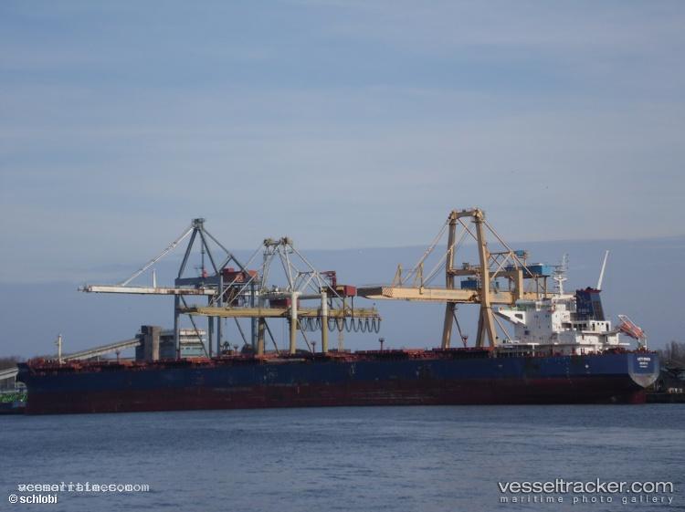 Rixta-Oldendorff - Bulk Carrier vessel registered in Liberia