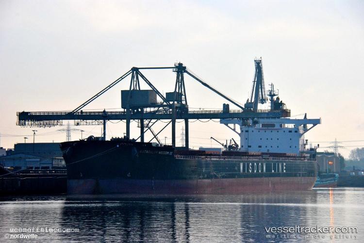 Katagalan-Wisdom-Iii - Bulk Carrier vessel registered in Panama