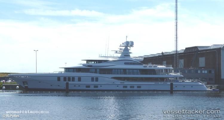 Plvs-Vltra - Sailing Vessel vessel registered in Panama