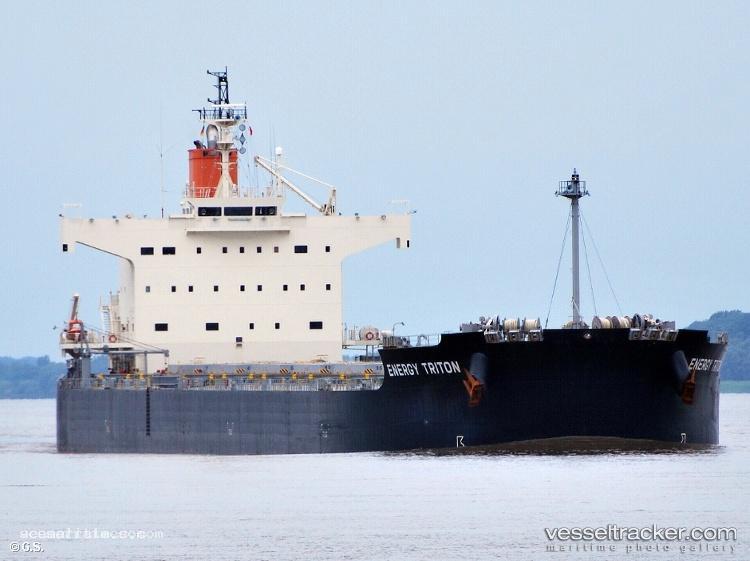 Yangze-21 - Bulk Carrier vessel registered in Liberia