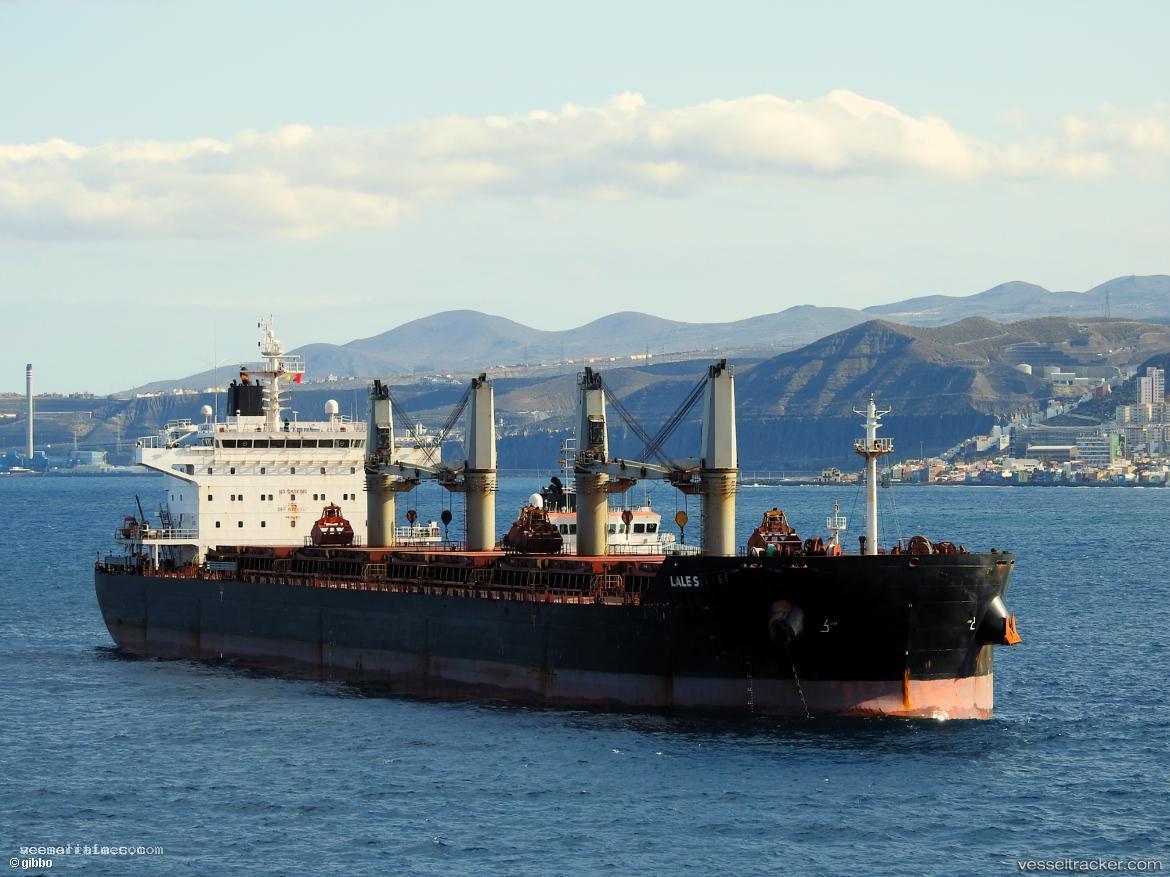 Lale-S - Bulk Carrier vessel registered in Marshall Islands