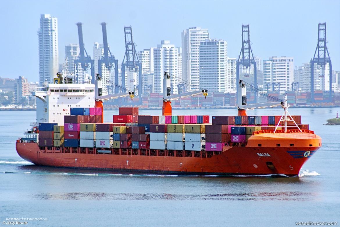 Safeen-Prism - Container Ship vessel registered in Marshall Islands