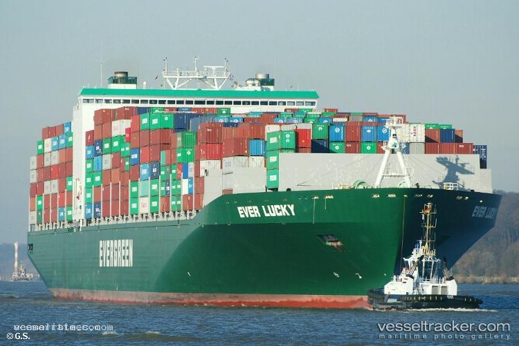 Ever-Lucky - Container Ship vessel registered in Panama
