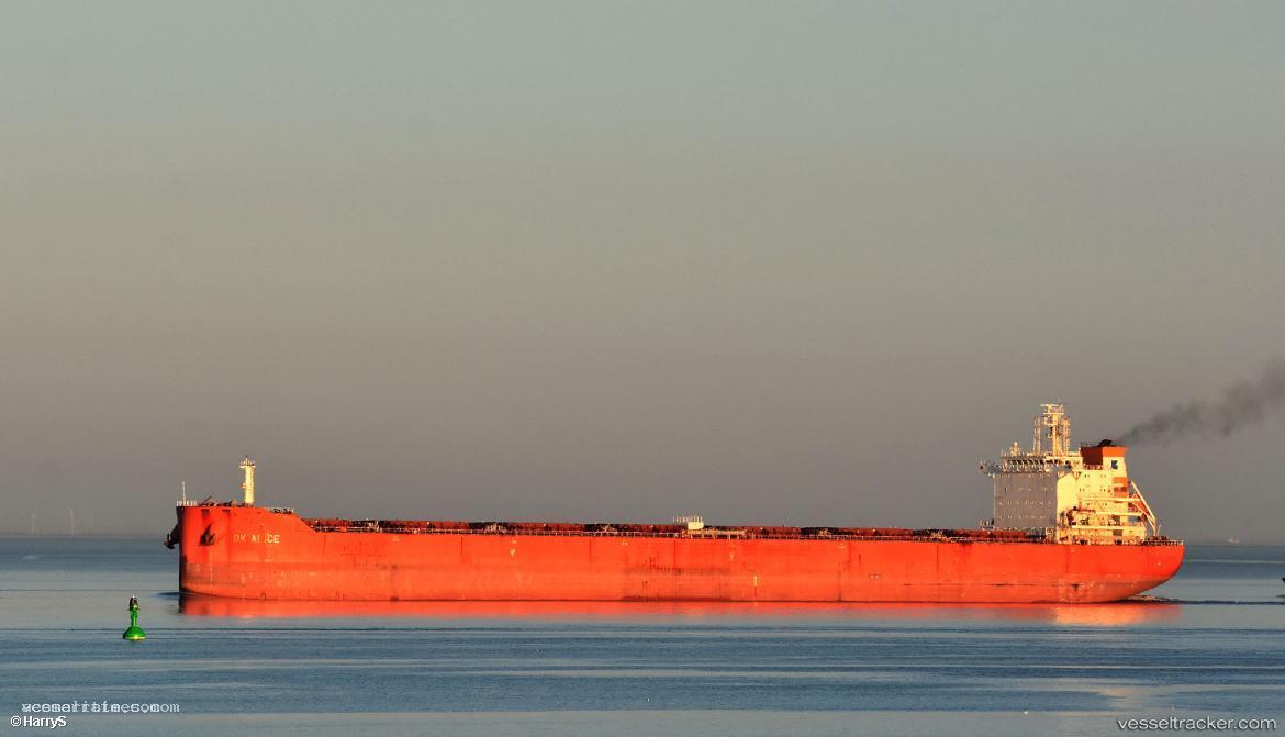 Global-Express - Bulk Carrier vessel registered in Panama