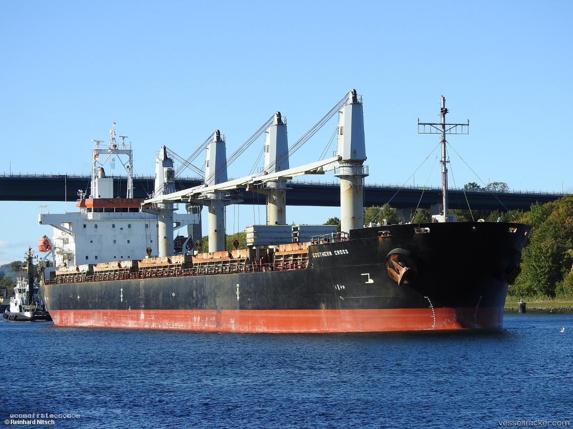 Southern-Cross - General Cargo Ship vessel registered in Singapore