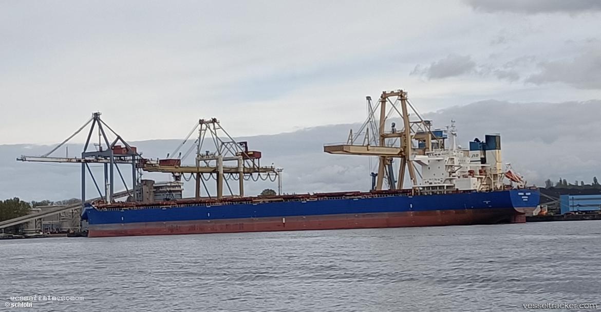 Marine-Glory - Bulk Carrier vessel registered in Liberia