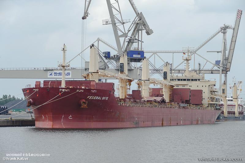 Federal-Skye - Bulk Carrier vessel registered in Marshall Islands
