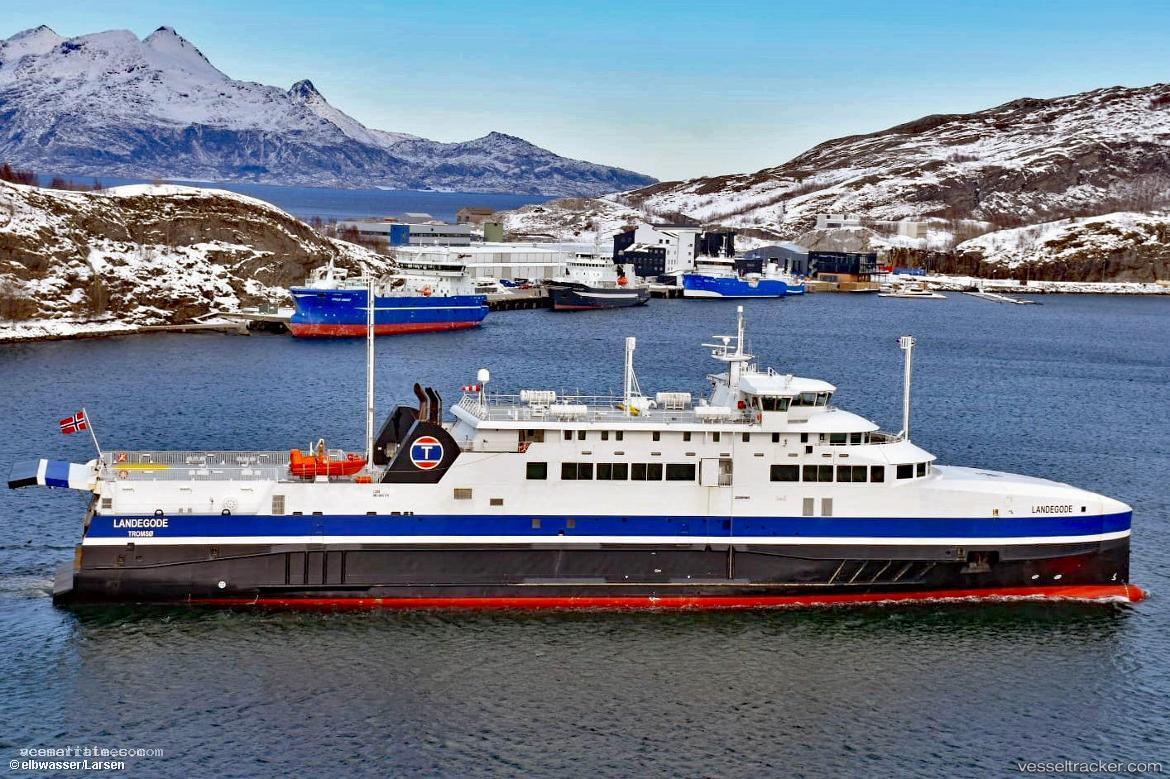 Landegode - Passenger Ro Ro Cargo Ship vessel registered in Norway