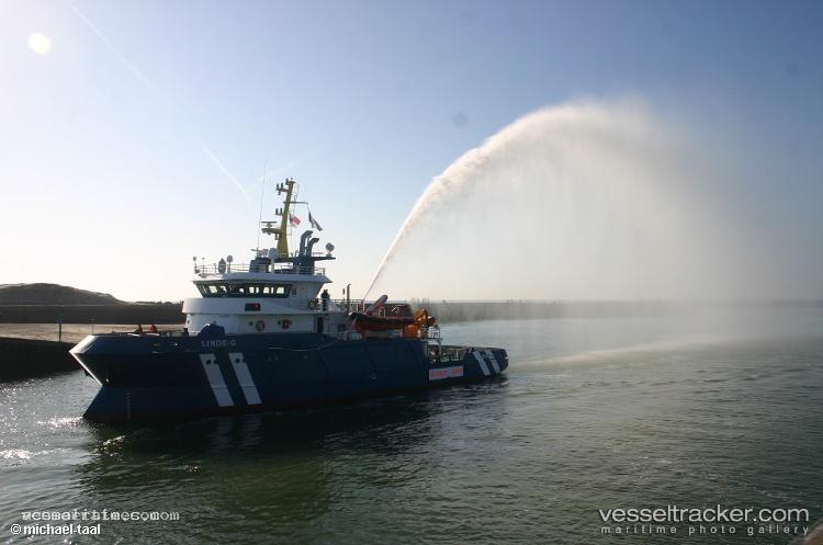 Glomar-Linde - Standby Safety Vessel vessel registered in Panama