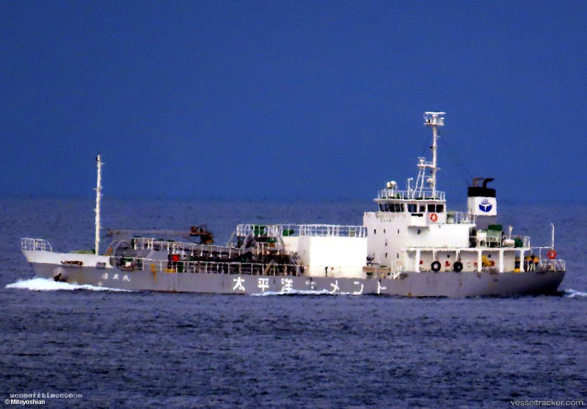 Kiyomi-Maru - Cement Carrier vessel registered in Japan