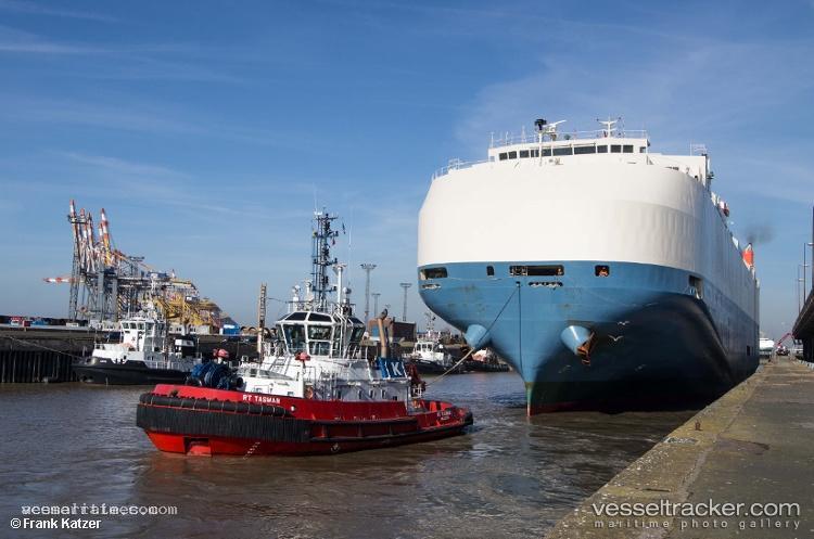 Victorious-Ace - Vehicles Carrier vessel registered in Japan