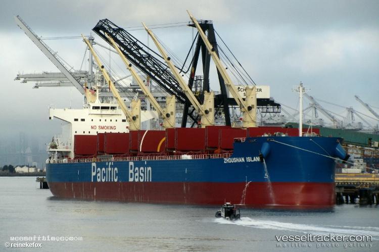 Zhoushan-Island - Bulk Carrier vessel registered in Hong Kong