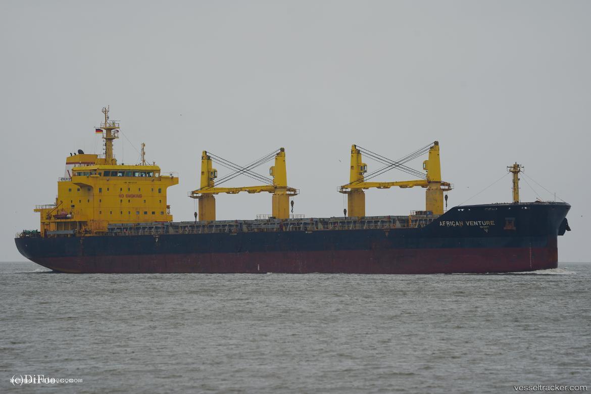 Sigma-Venture - Bulk Carrier vessel registered in Marshall Islands