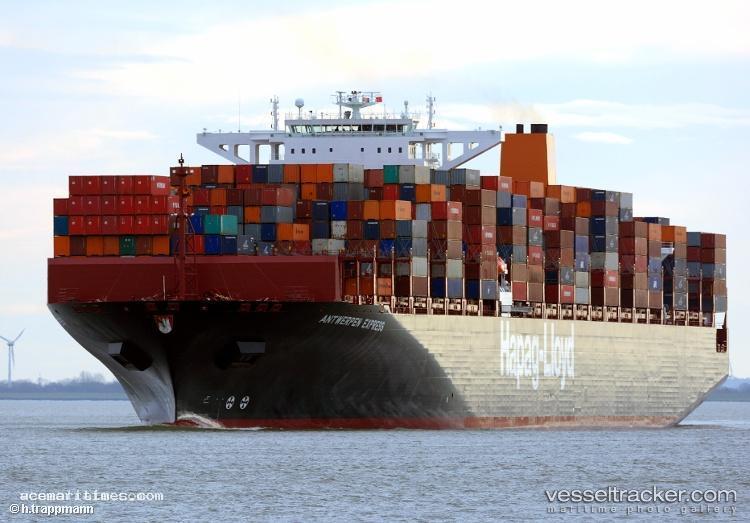 Antwerpen-Express - Container Ship vessel registered in Germany