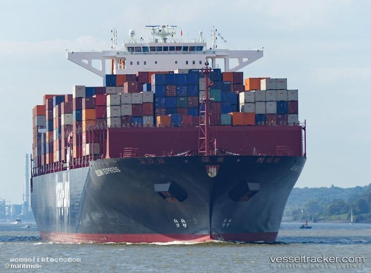 Ulsan-Express - Container Ship vessel registered in Liberia