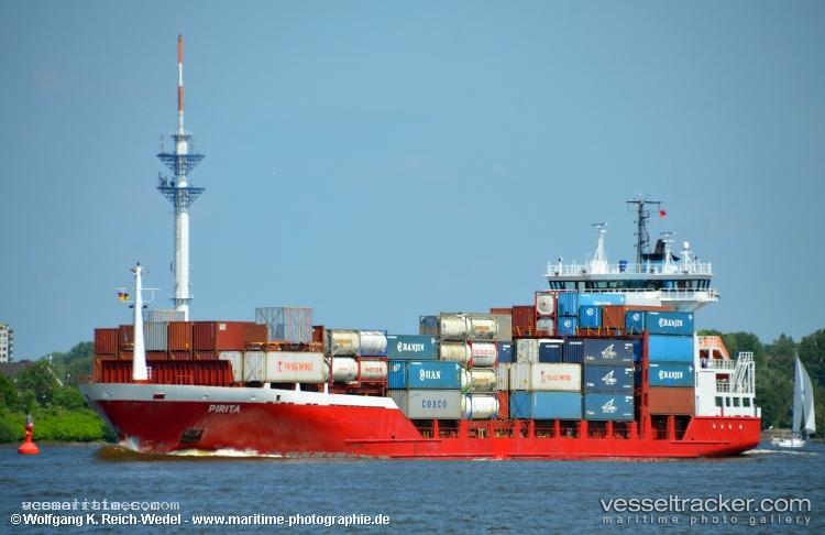 Etopirika - Passenger Ship vessel registered in Japan