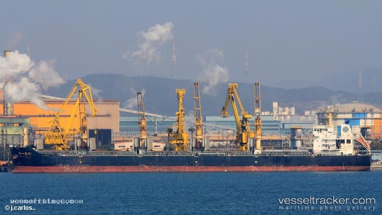 Xin-Yi-Hai-16 - Bulk Carrier vessel registered in China