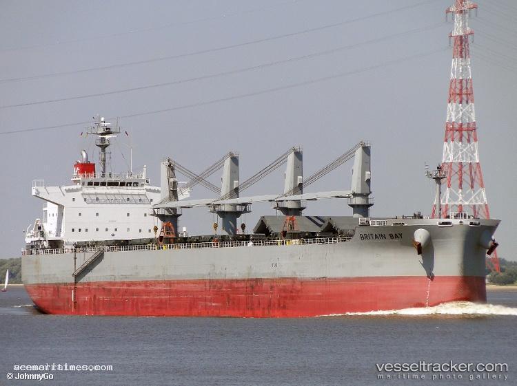 Britain-Bay - Bulk Carrier vessel registered in Singapore