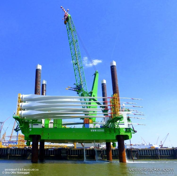 Neptune - Offshore Support Vessel vessel registered in Luxembourg
