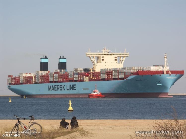 Magleby-Mo-Wsk - Container Ship vessel registered in Denmark