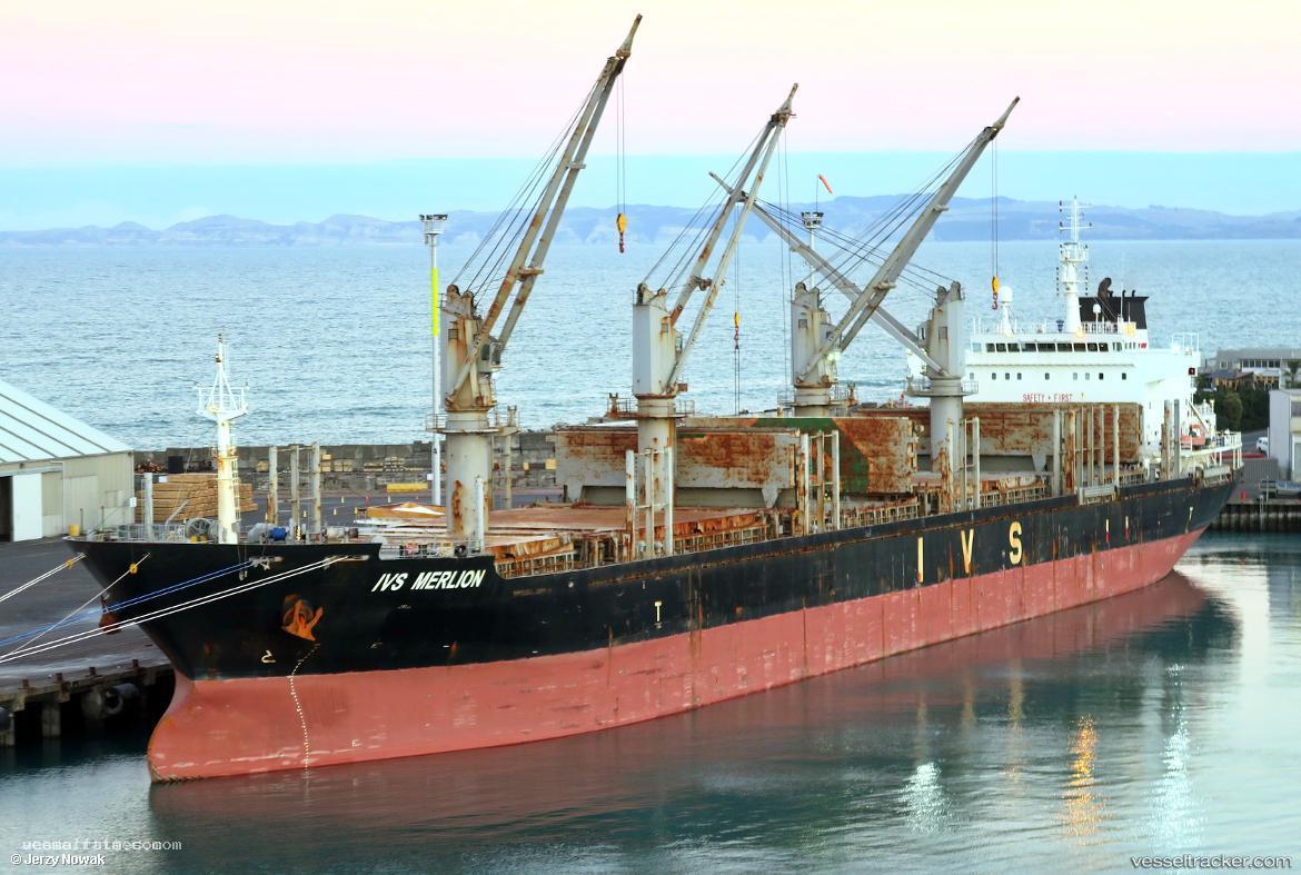 Vantage-Euphoria - Bulk Carrier vessel registered in Liberia