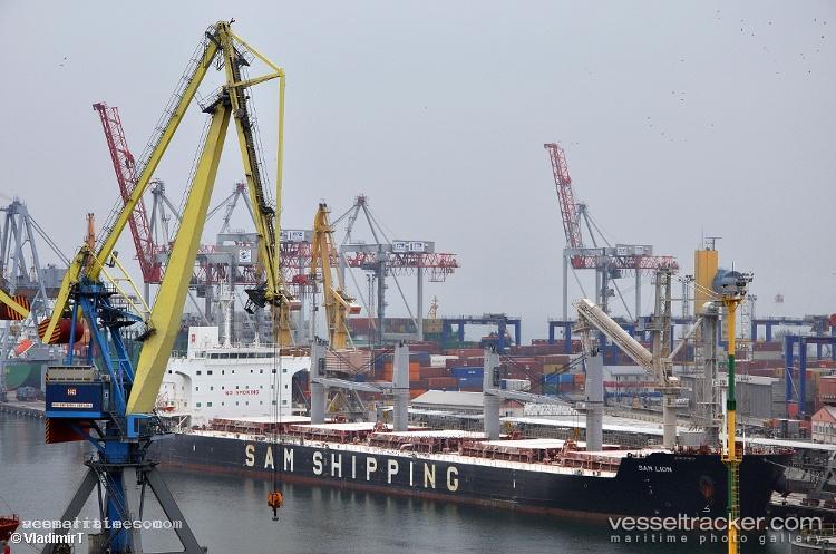 Xin-Ming-Zhou-27 - Bulk Carrier vessel registered in China