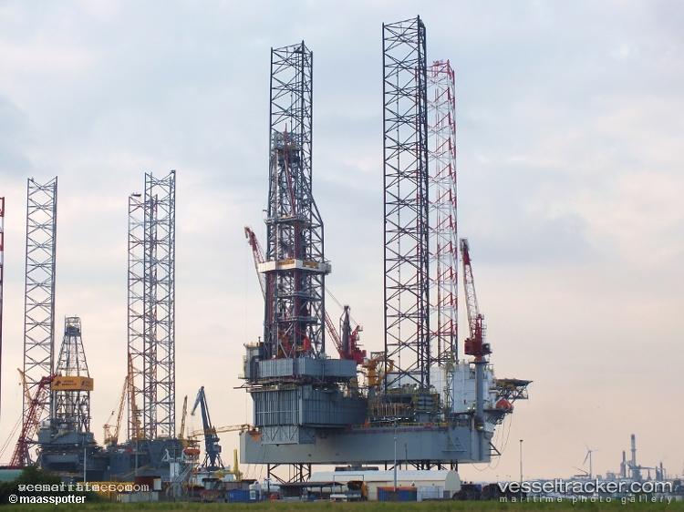 Valaris-121 - Drilling Ship vessel registered in Liberia