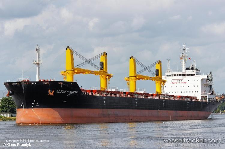 White-Wanderer - Bulk Carrier vessel registered in Hong Kong