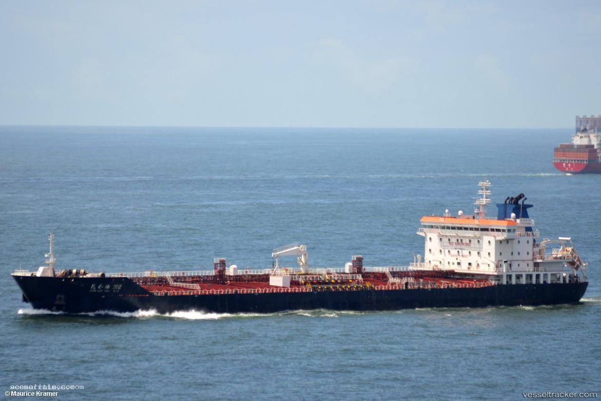 Kun-Lun-You-202 - Oil Products Tanker vessel registered in China