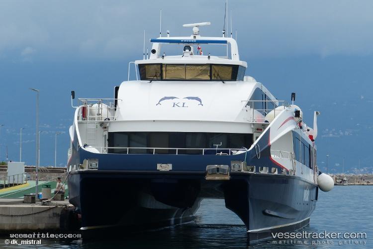Krilo-Carbo - Passenger Ship