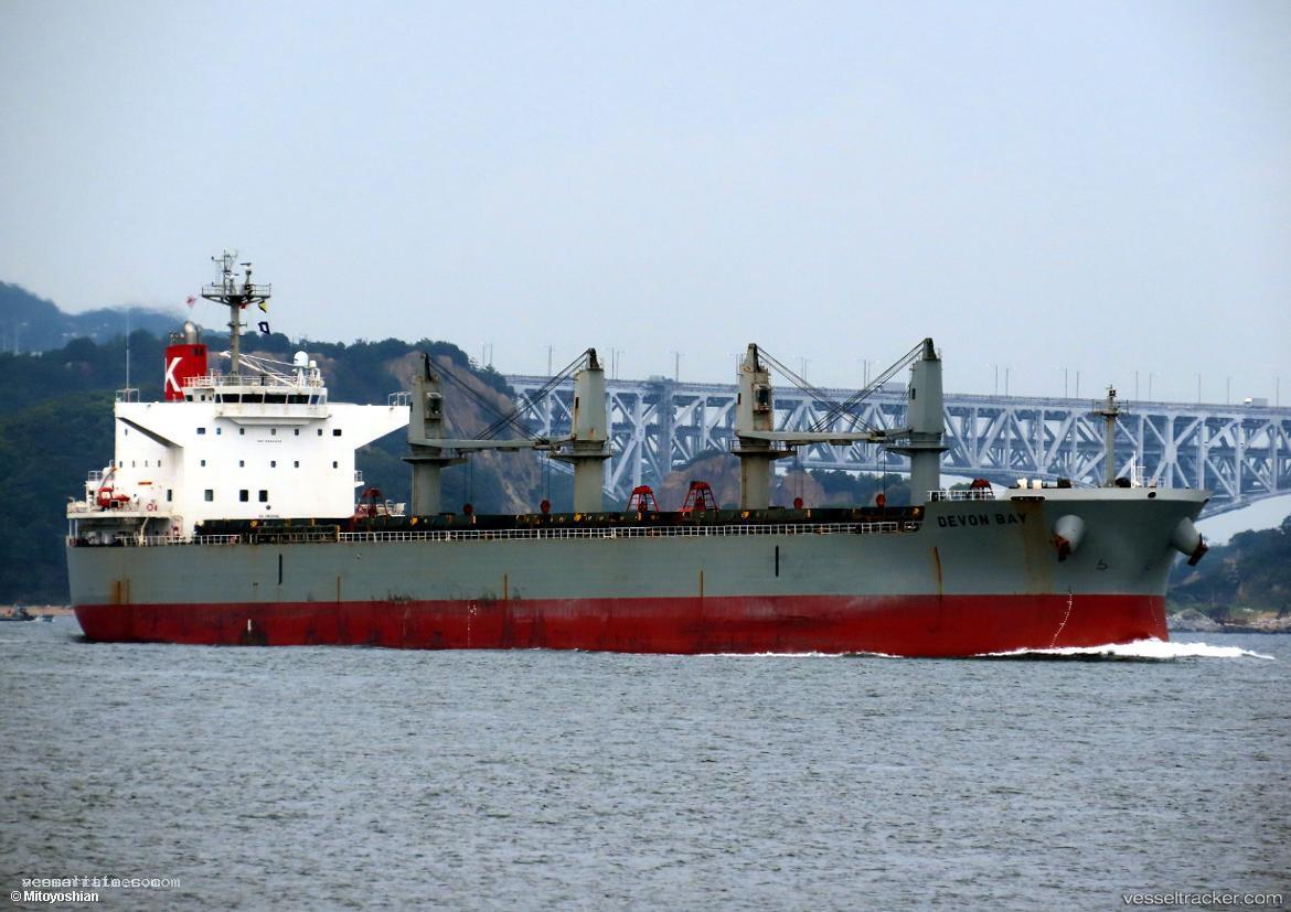 Devon-Bay - Bulk Carrier vessel registered in Singapore