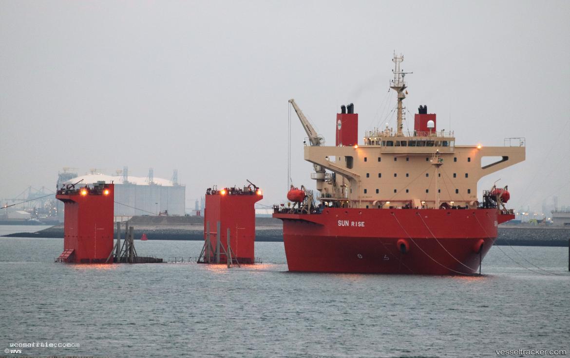 Sun-Rise - Heavy Load Carrier vessel registered in South Korea