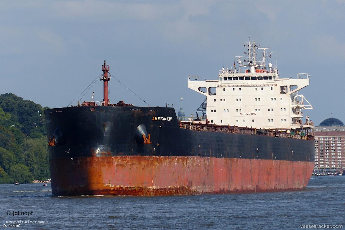 Xin-Hai-Tong-806 - Bulk Carrier vessel registered in Marshall Islands