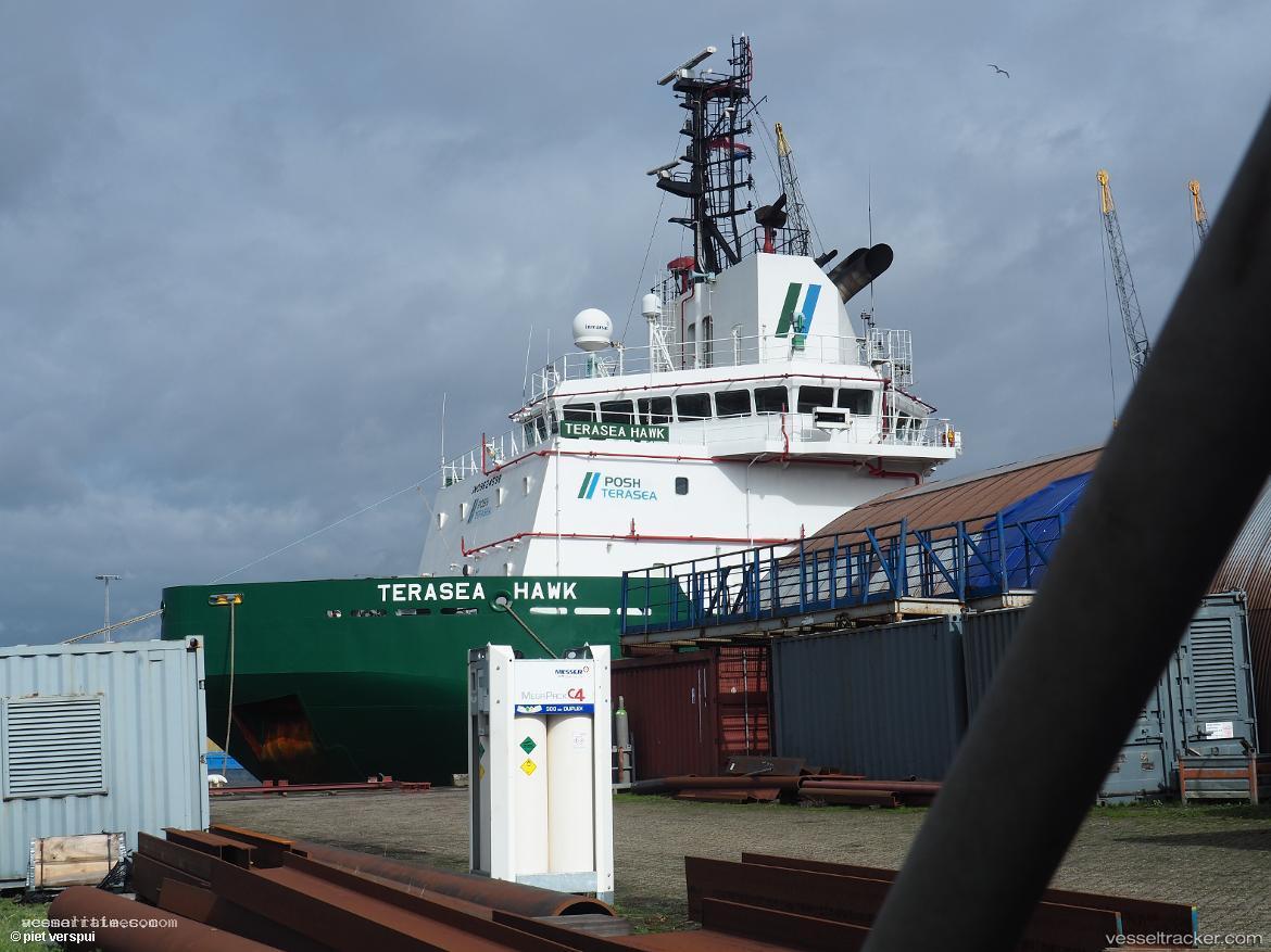 Posh-Hawk - Service Ship vessel registered in Singapore