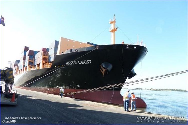 Kota-Legit - Container Ship vessel registered in Singapore