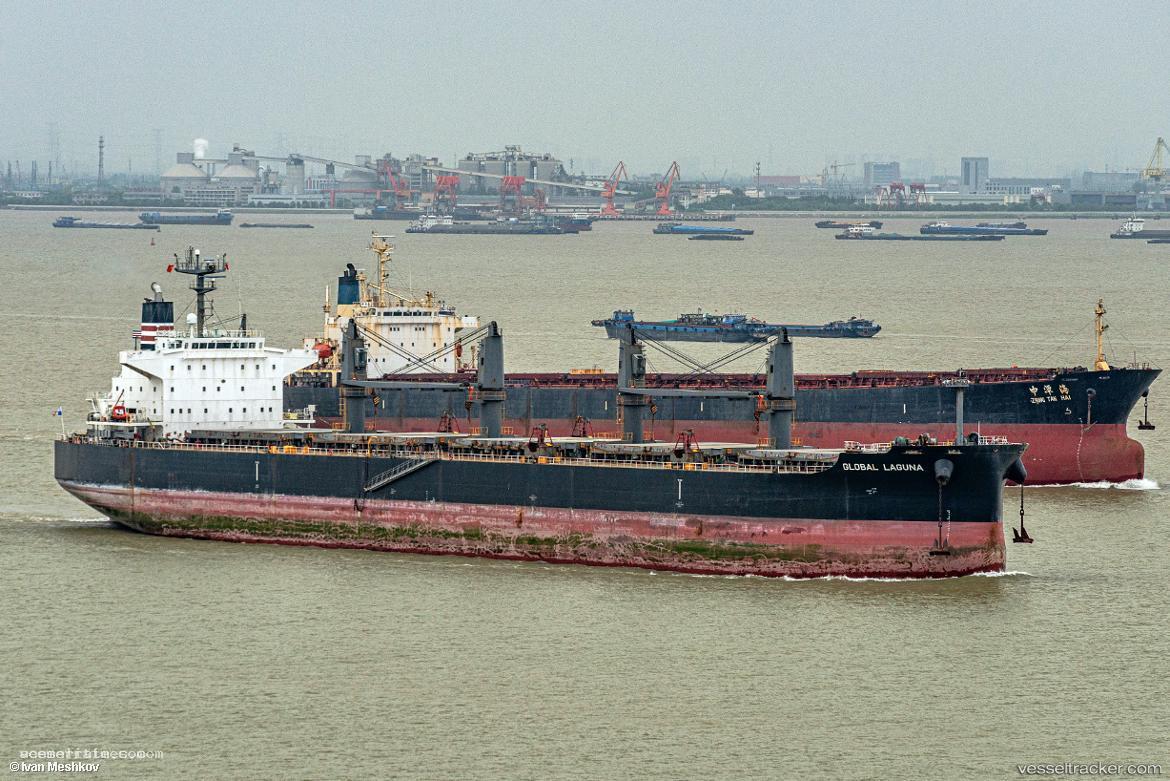 Global-Laguna - Bulk Carrier vessel registered in Panama