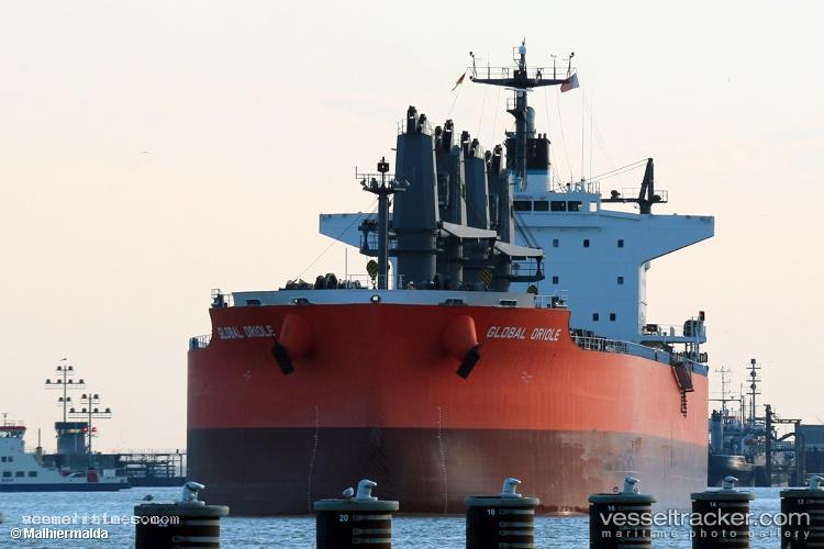 Global-Oriole - Bulk Carrier vessel registered in Panama