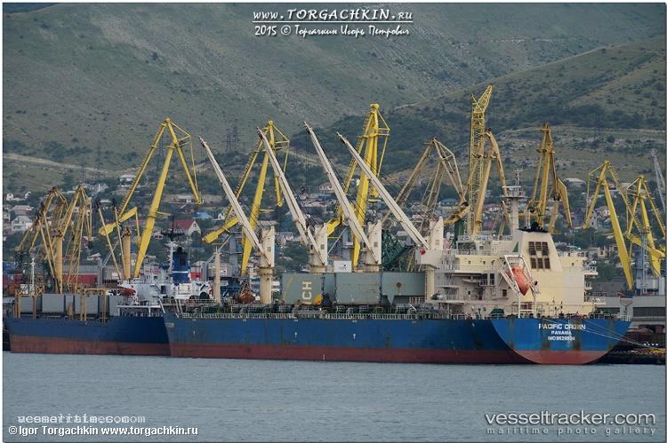 Jin-Mao - Bulk Carrier vessel registered in Hong Kong