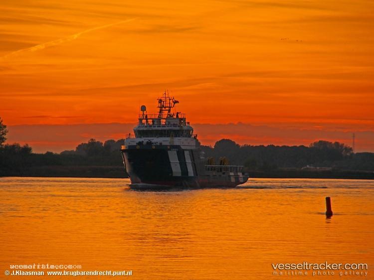 Sunrise-g - Offshore Tug Supply Ship vessel registered in Panama