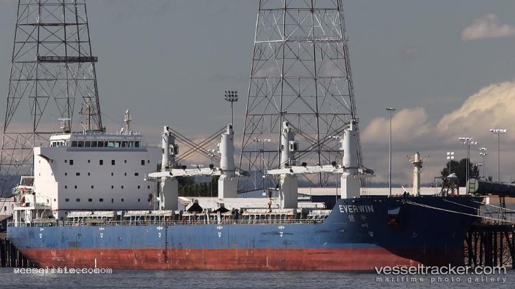 Whiplash - Bulk Carrier vessel registered in Liberia
