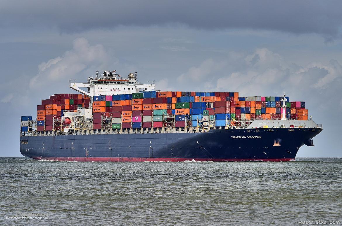 Seaspan-Amazon - Container Ship vessel registered in Hong Kong