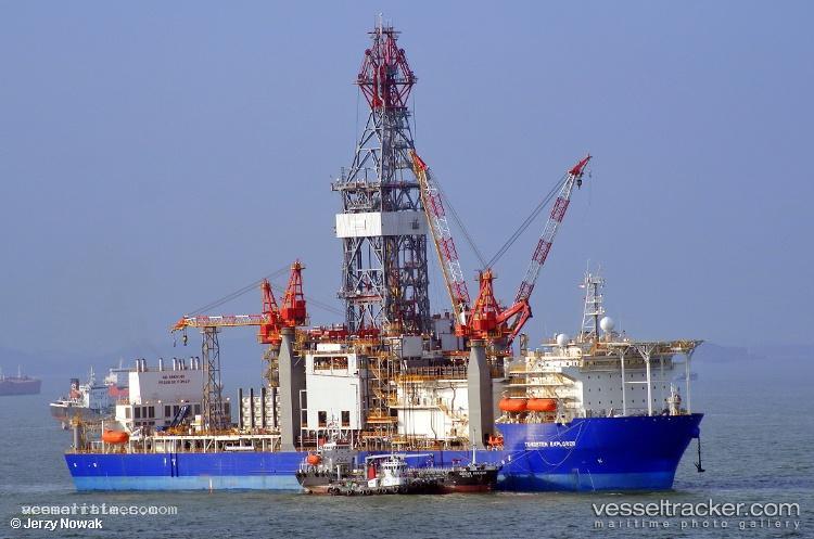Tungsten-Explorer - Drilling Ship vessel registered in Bahamas