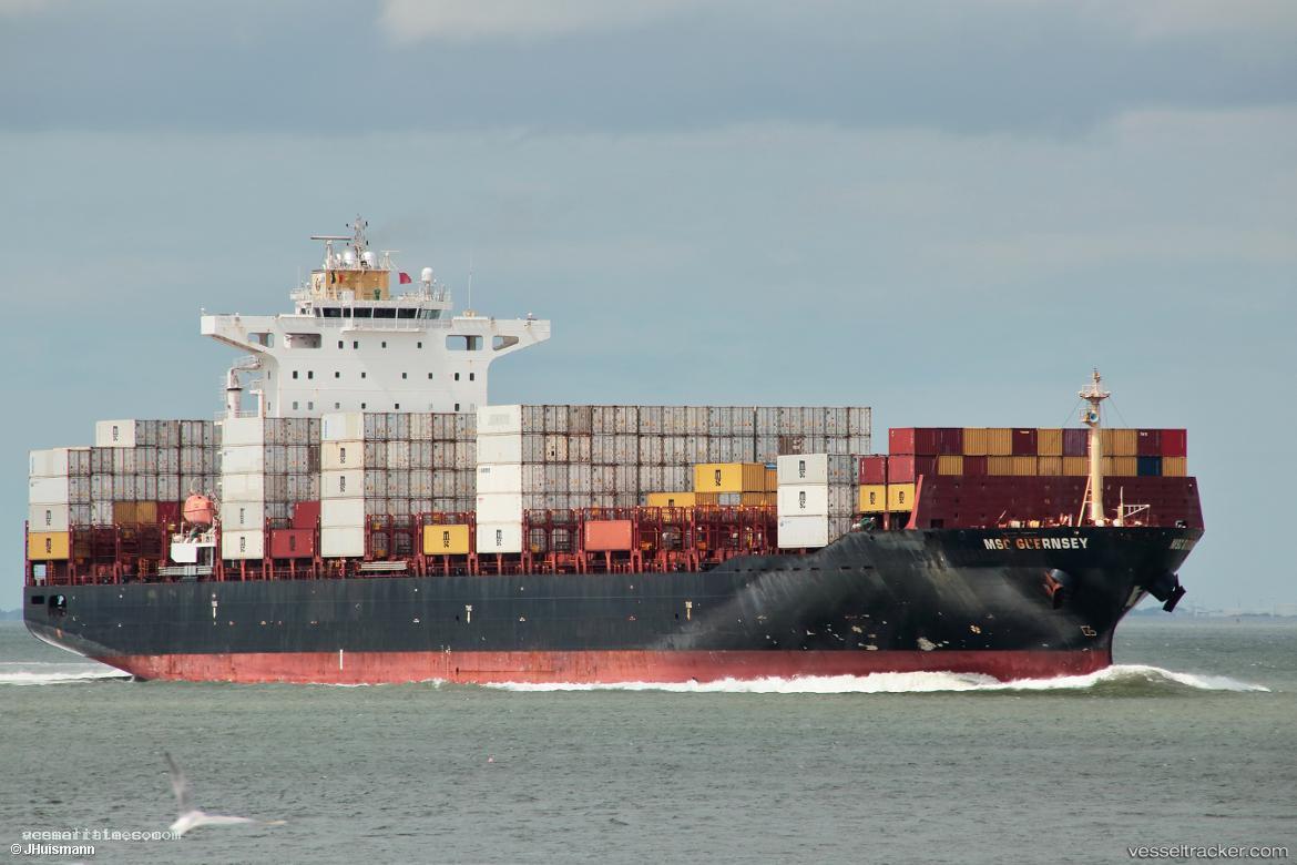 Msc-Guernsey - Container Ship vessel registered in Portugal