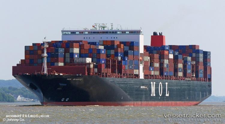 Apl-Singapura - Container Ship vessel registered in Singapore