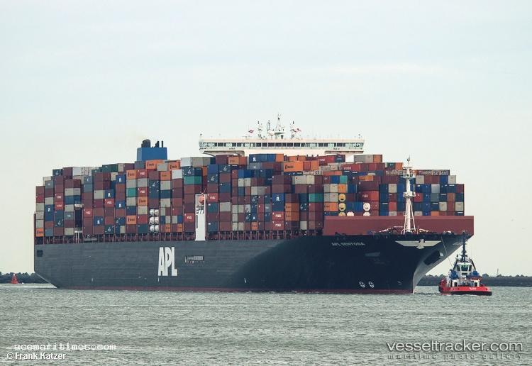 Apl-Sentosa - Container Ship vessel registered in Malta