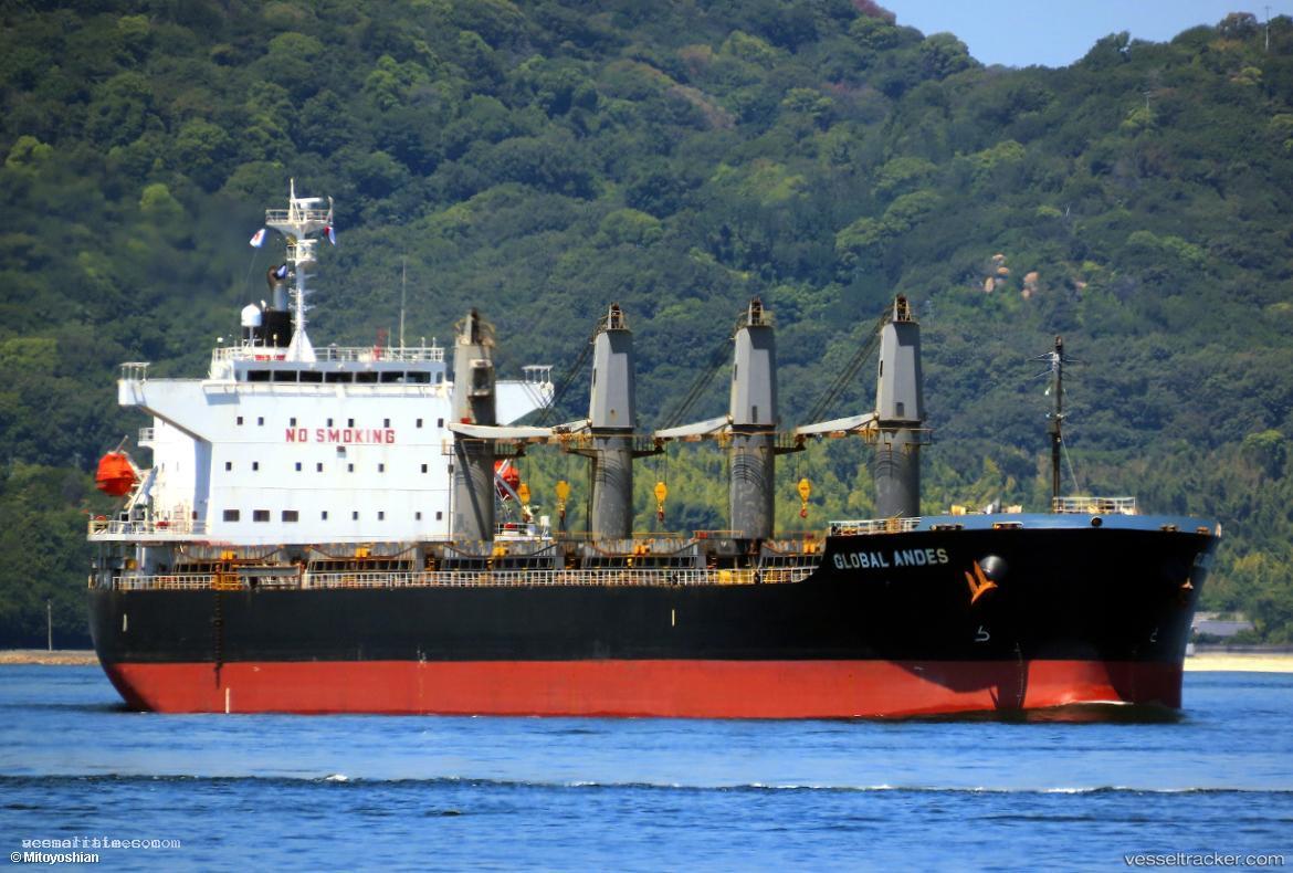 Global-Andes - Bulk Carrier vessel registered in Panama