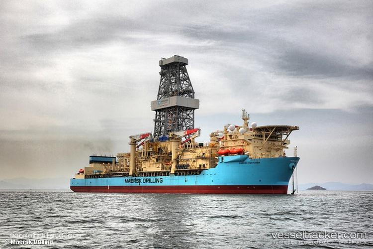 Noble-Venturer - Drilling Ship vessel registered in Marshall Islands