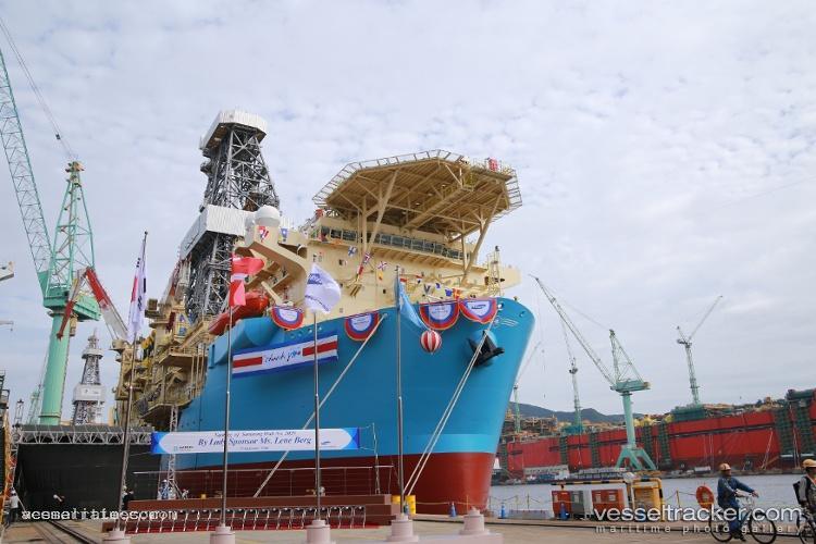 Noble-Voyager - Drilling Ship vessel registered in Marshall Islands