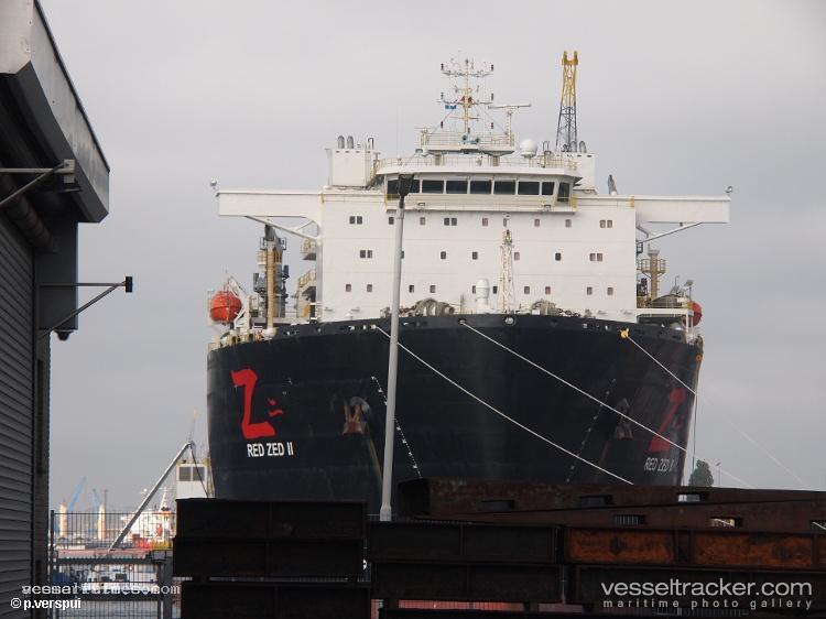 Red-Zed-Ii - Heavy Load Carrier vessel registered in Liberia